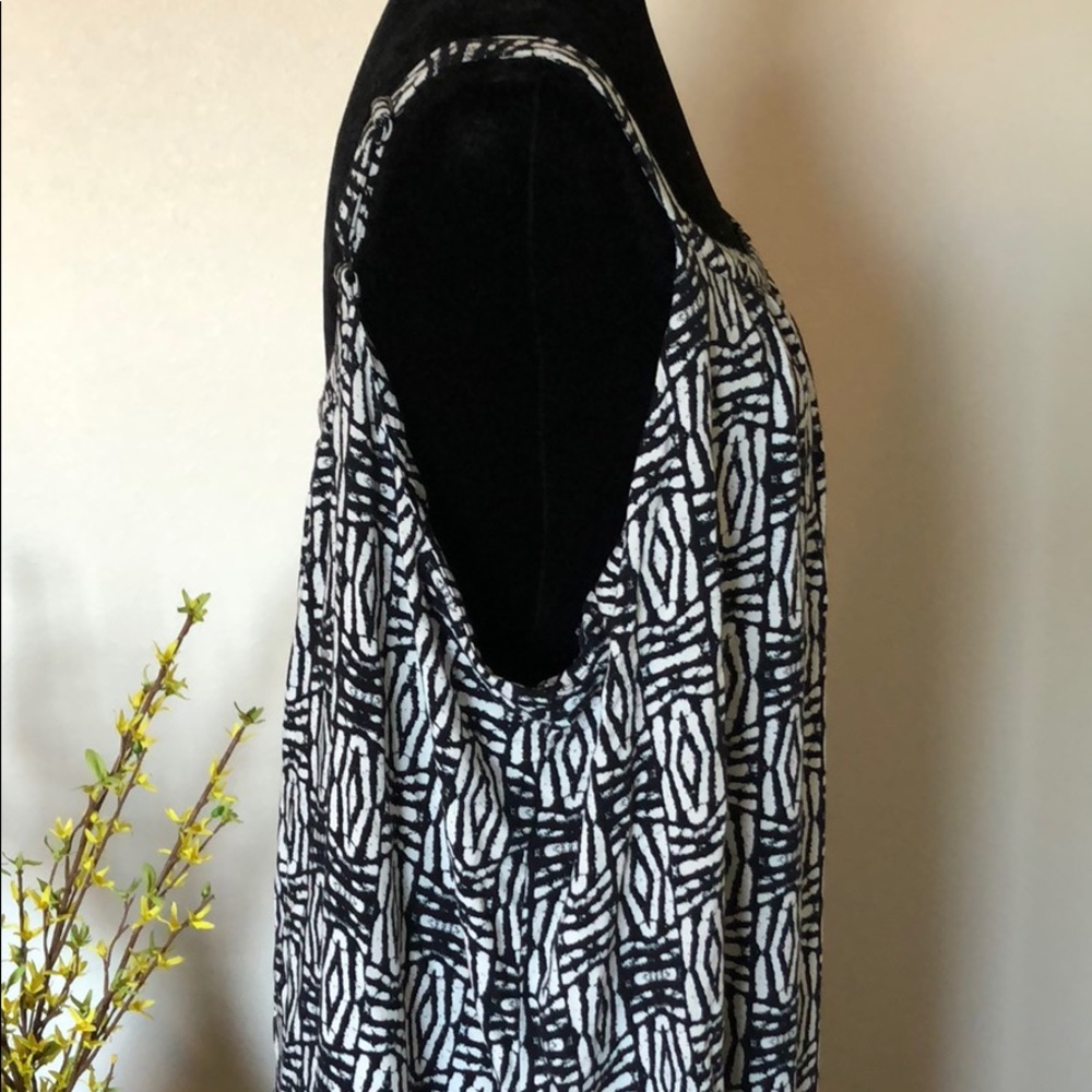 Ava & Viv Black and White Maxi Dress - Picture 3 of 4